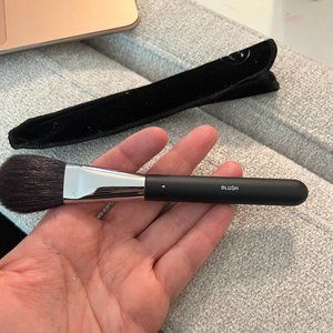 **NEW, UNUSED** CHANEL BLUSH BRUSH